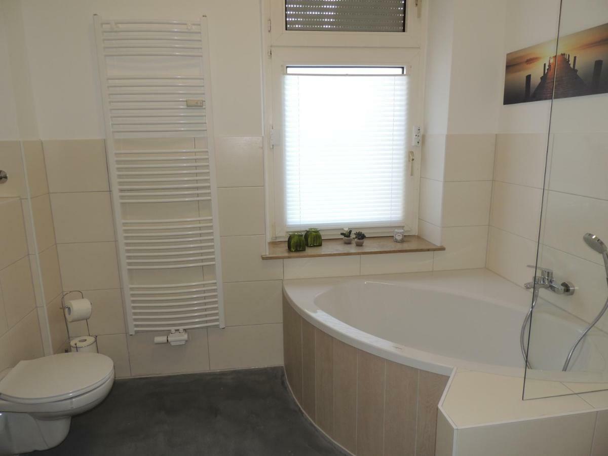 Zentrales Apartment In Gelsenkirchen Kültér fotó