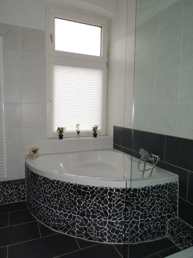 Zentrales Apartment In Gelsenkirchen Kültér fotó